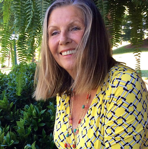 iza emmett modernism.com